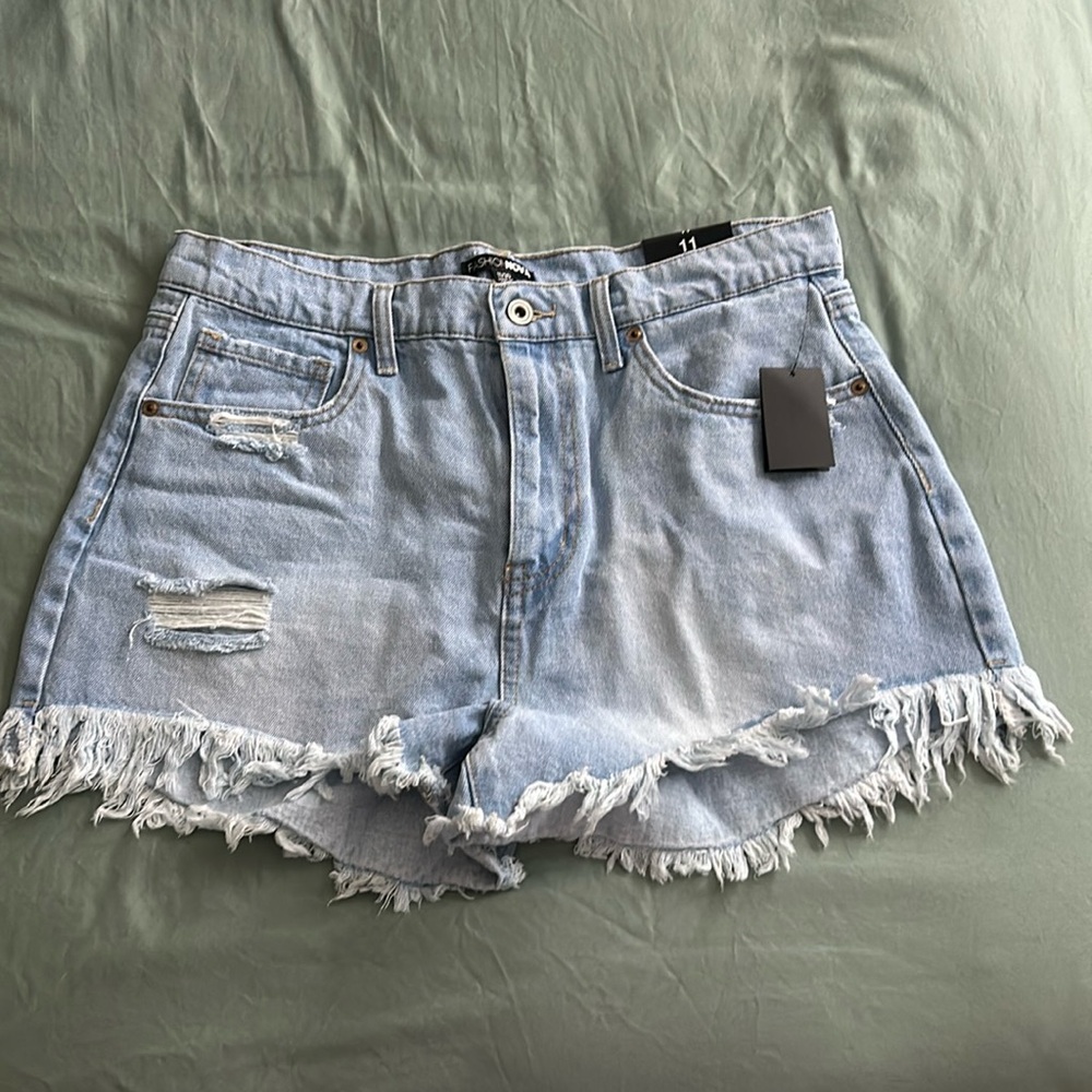 High waste Cut off denim shorts